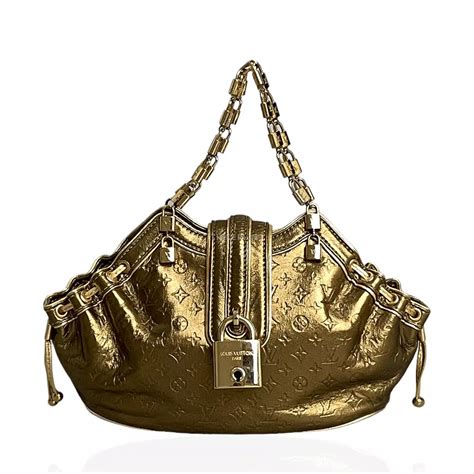 beli louis vuitton online.